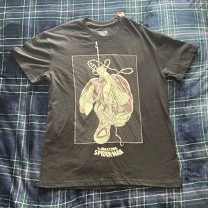 Black Spider-Man Graphic T-Shirt Men’s size medium